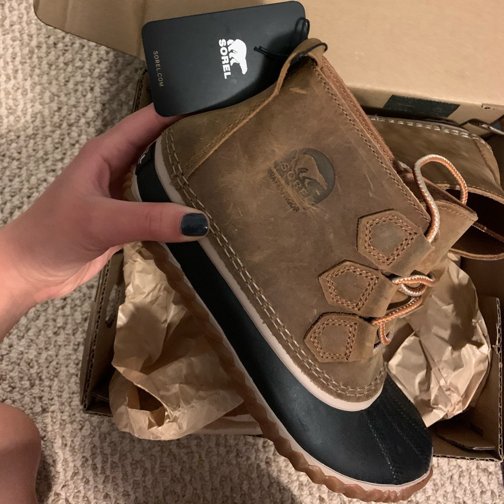 Brand new Sorel boots size 7 *MUST SELL 2DAY